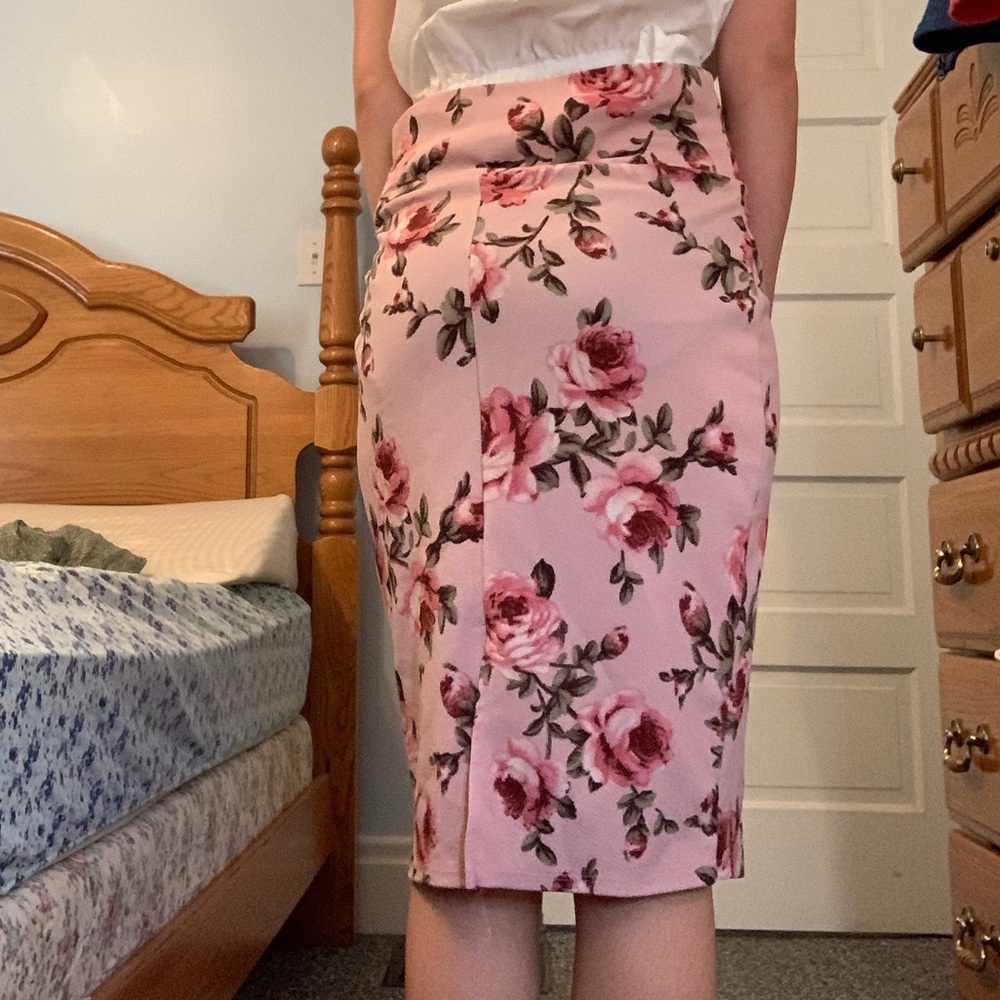Midi floral skirt